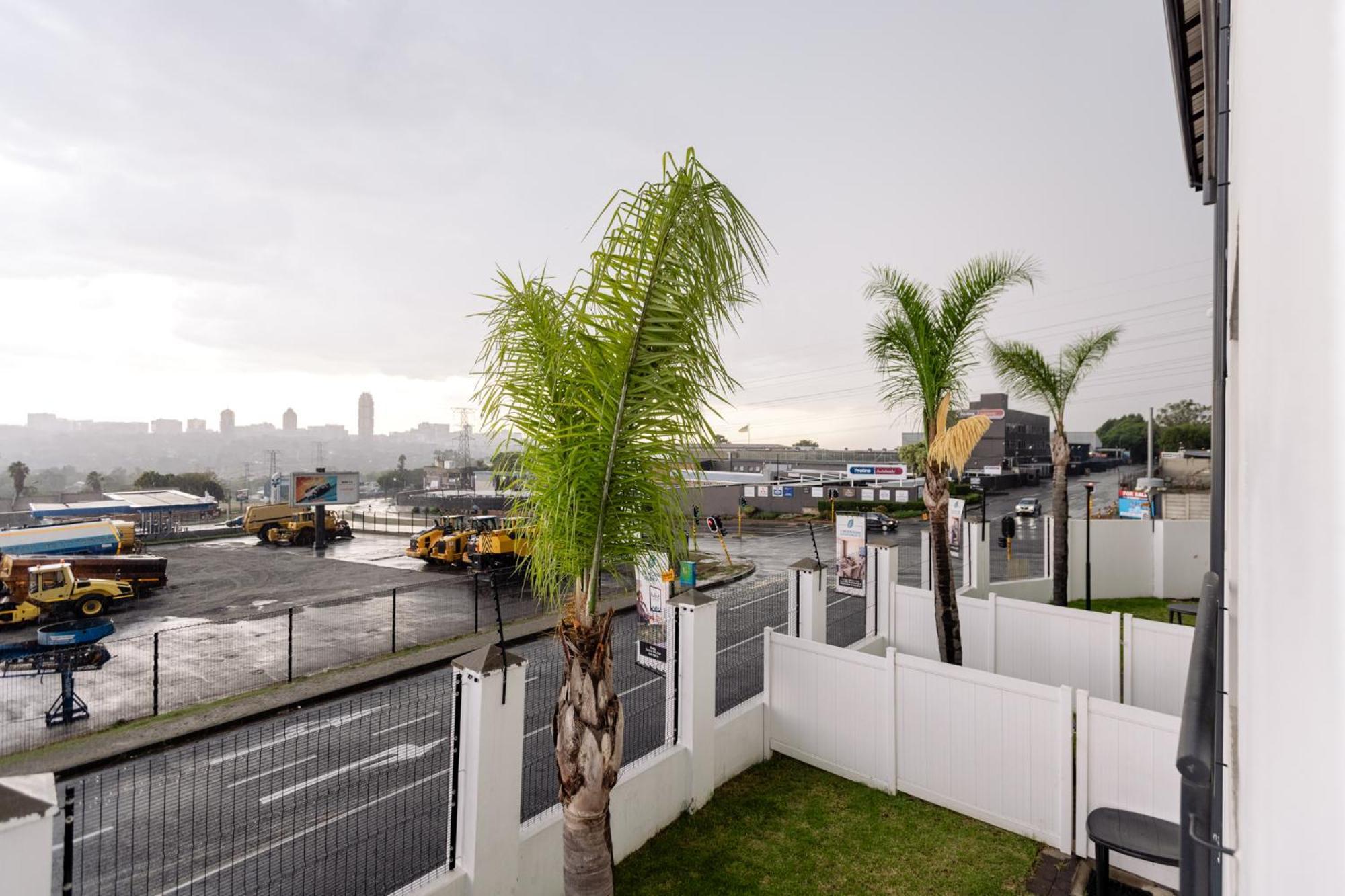 Mint Express Sandton View Γιοχάνεσμπουργκ Εξωτερικό φωτογραφία